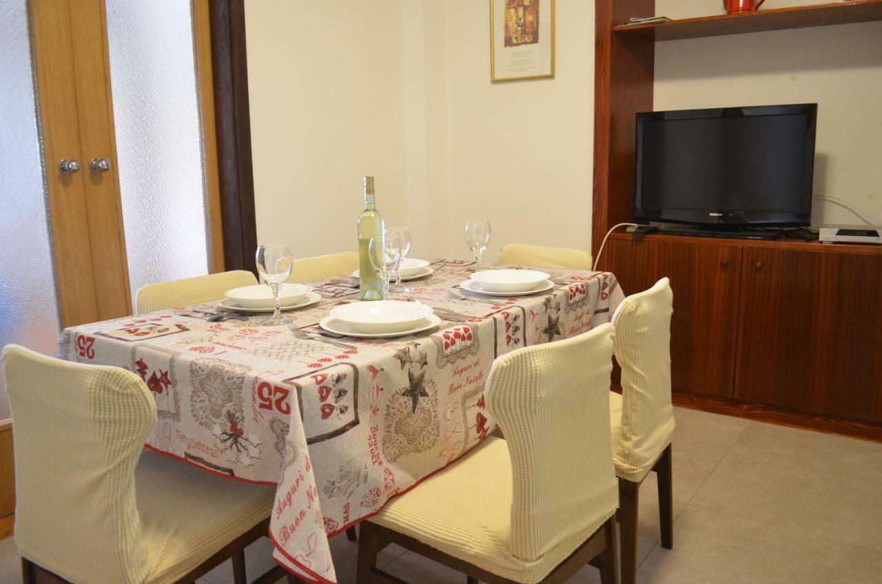 Apartments Mare Малинска Екстериор снимка